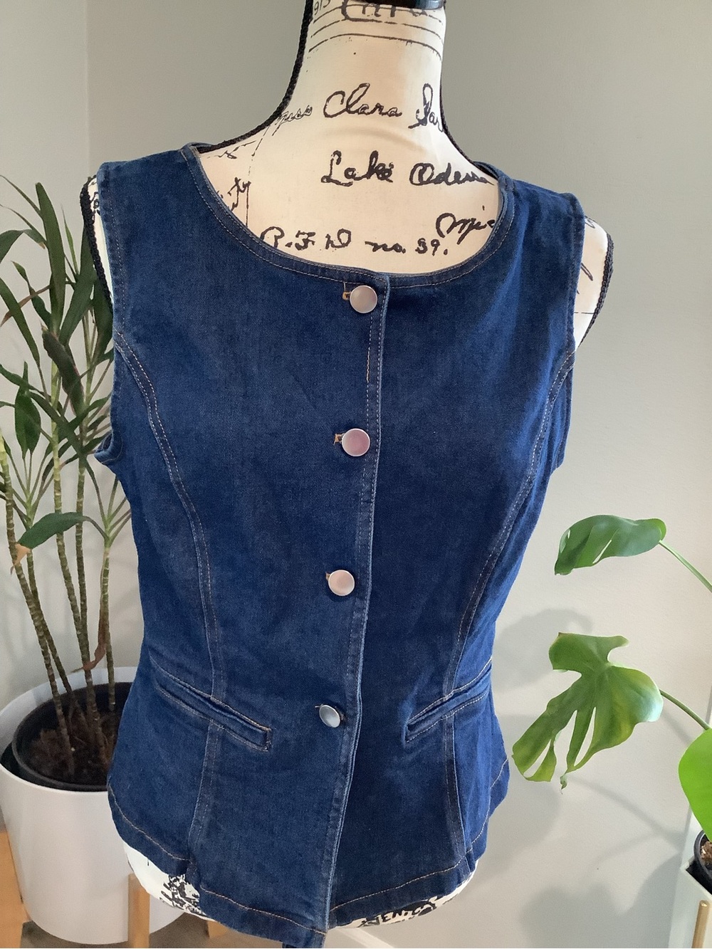 Haute Monde Dark Blue Denim Button Front Tank Top NWOT